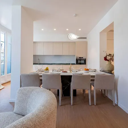 Apartamento 5-br Luxury Centre *