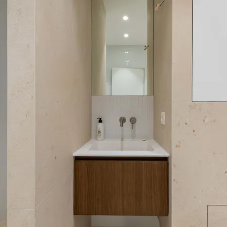 Apartment 5-br Luxury Centre